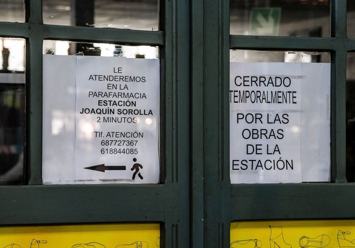 Uno de los comercios cerrados.