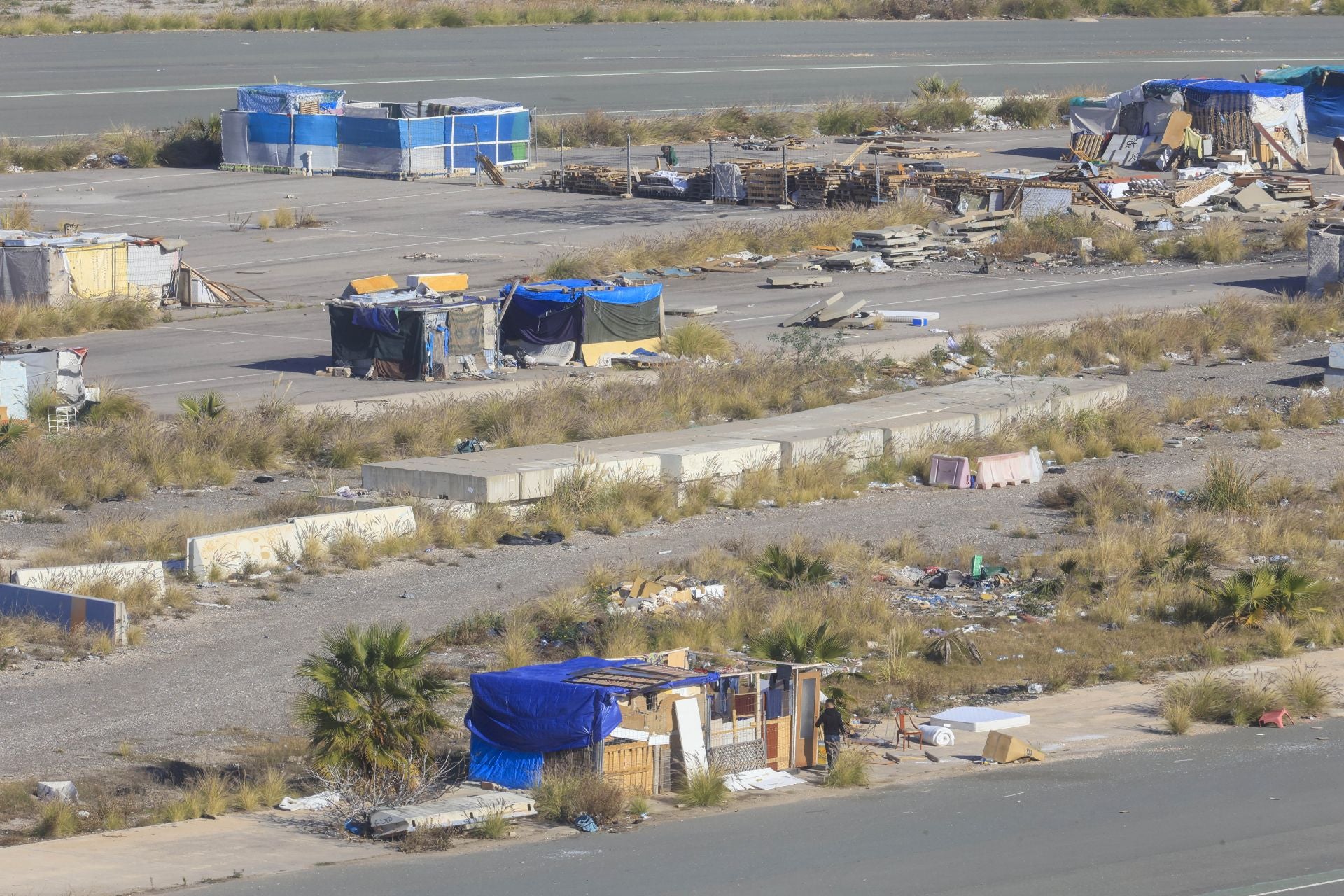 El riesgo de vivir al lado del mayor núcleo urbano de chabolas de Valencia