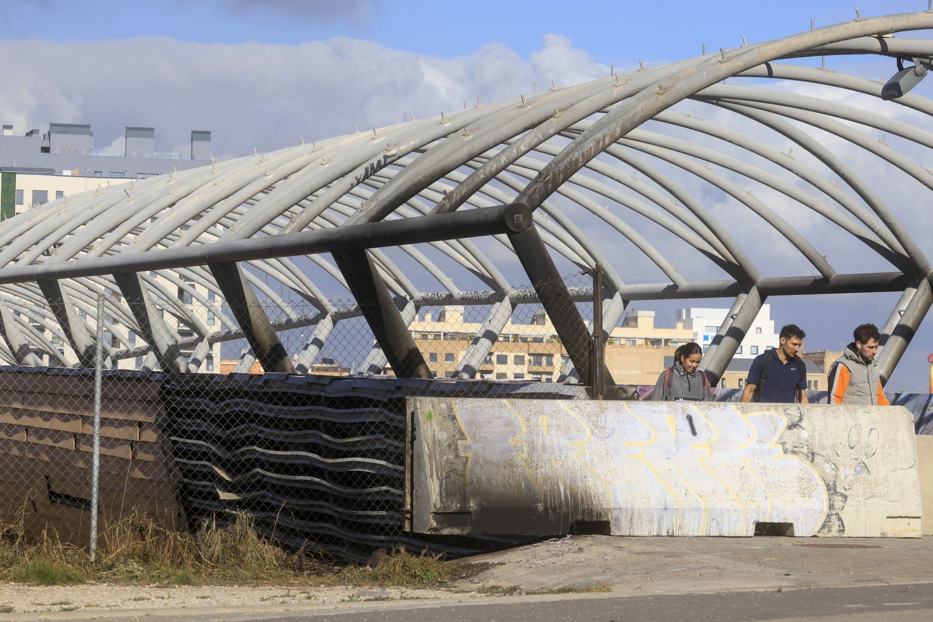 El riesgo de vivir al lado del mayor núcleo urbano de chabolas de Valencia