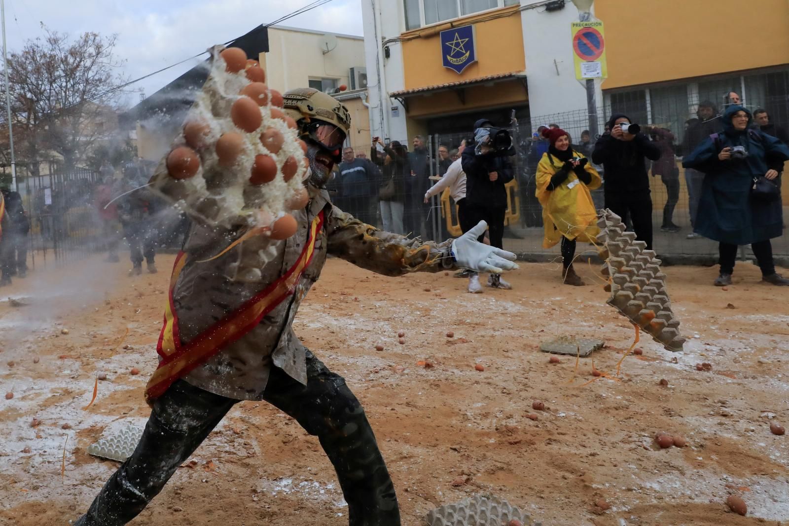 FOTOS | La batalla de els enfarinats vuelve a IBI