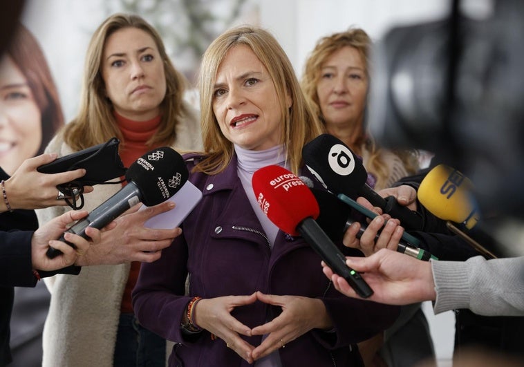 Pilar Bernabé, delegada del Gobierno, durante un acto este sábado en Valencia.