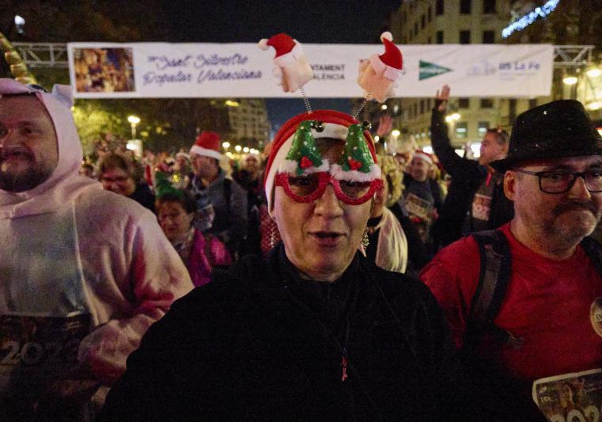 Participantes en la san Silvestre de Valencia del año pasado.