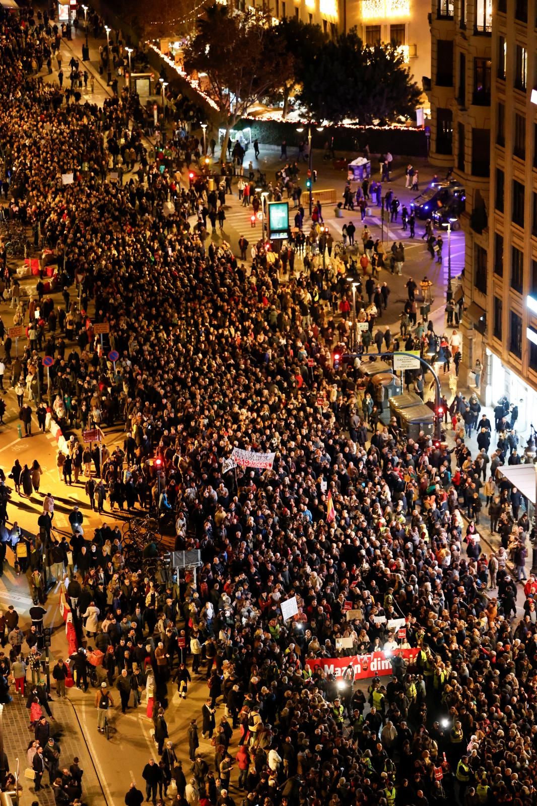 FOTOS | Tercera manifestación en Valencia contra la gestión política de la dana