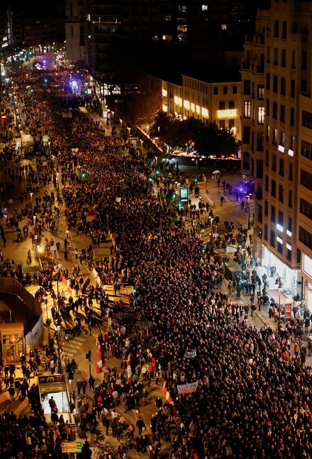 FOTOS | Tercera manifestación en Valencia contra la gestión política de la dana