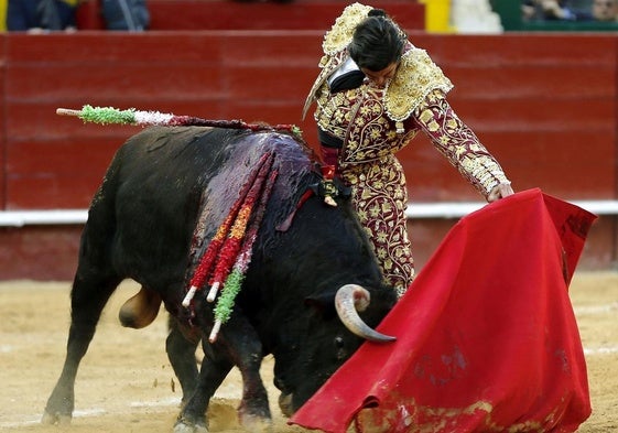 Morante podría estar en Fallas.