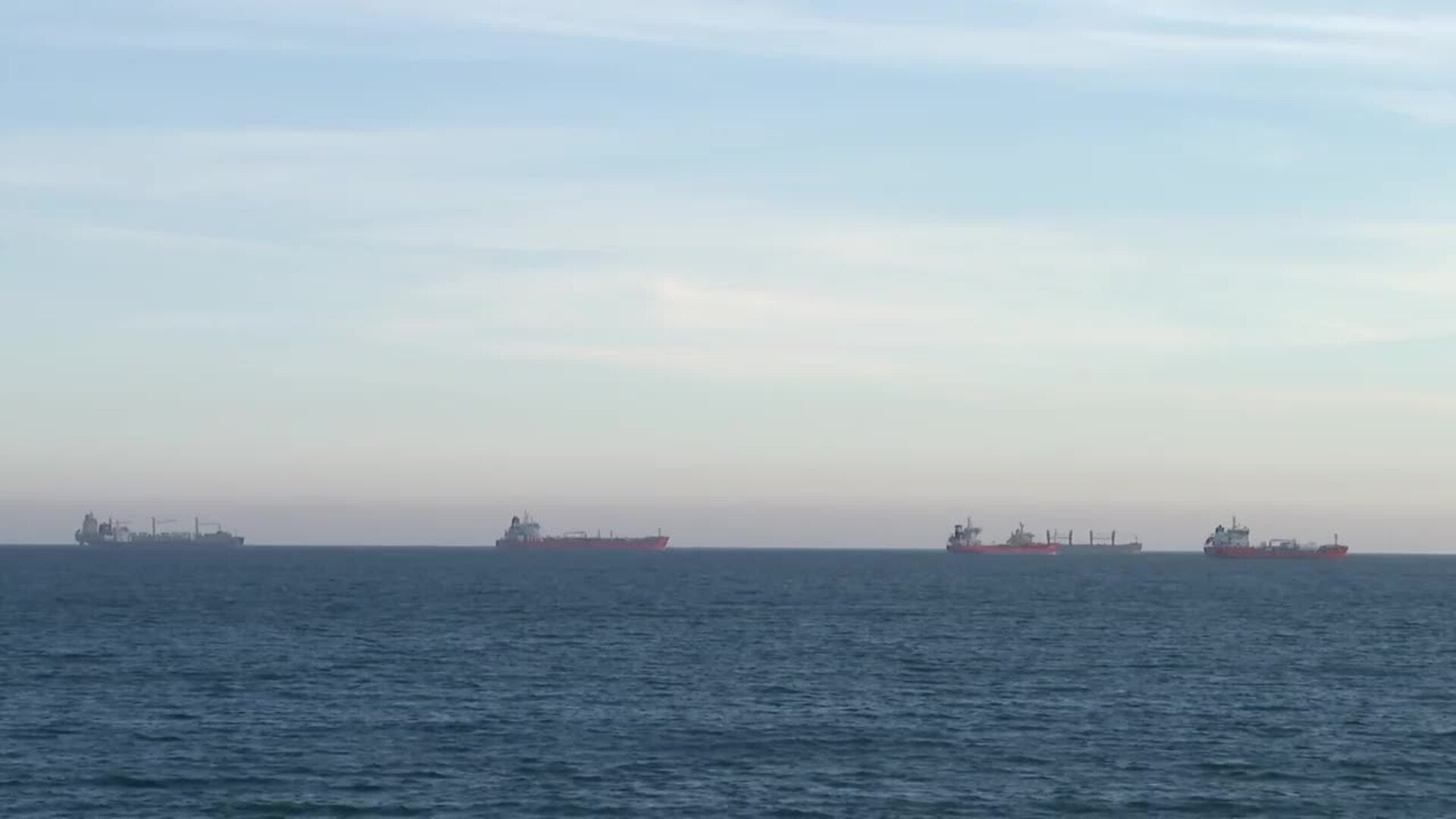 El Gobierno plantea llevar agua en barcos de Valencia hasta Catalunya para combatir la sequía