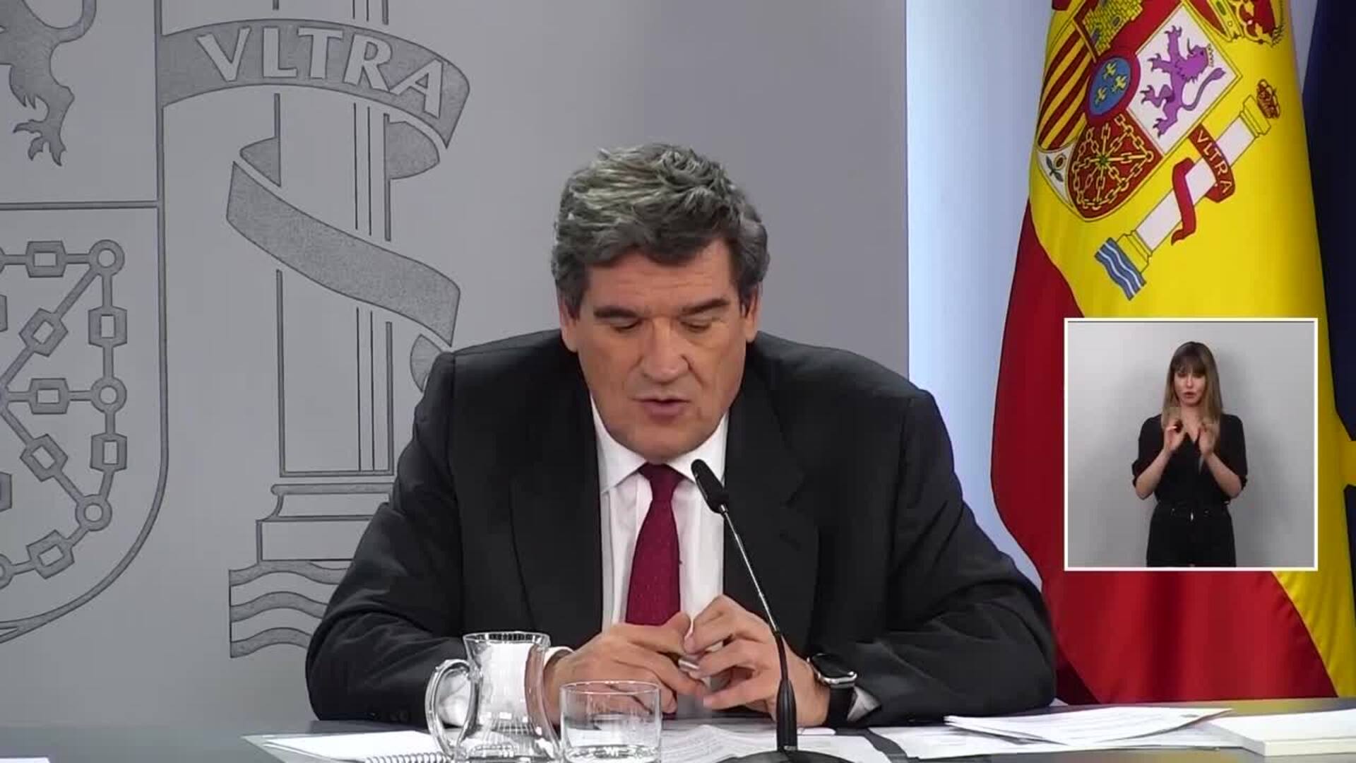 El Gobierno confirma que la subida salarial de los funcionarios irá en el decreto anticrisis