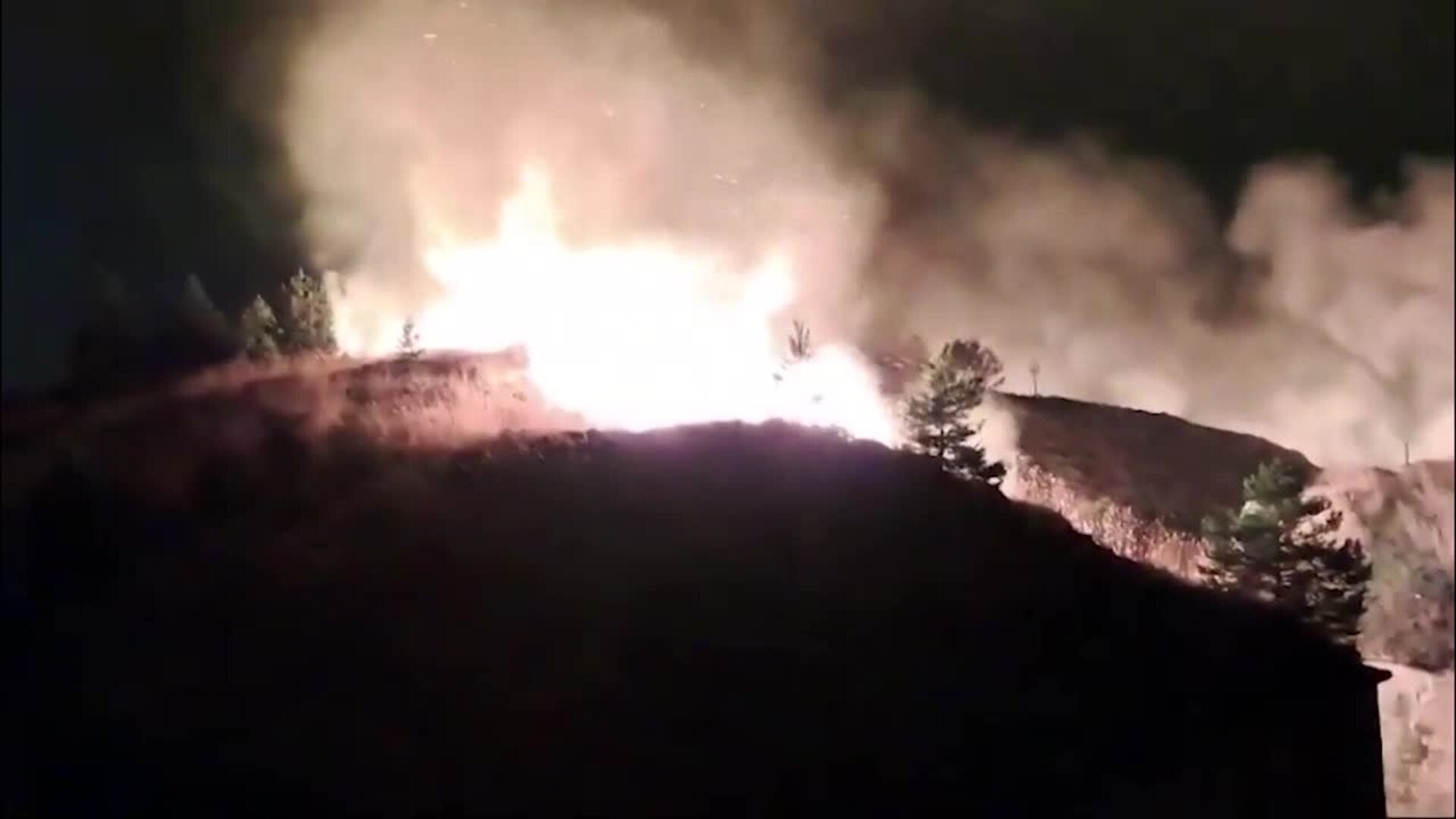 Extinguido el incendio declarado en el Fuerte de San Cristóbal en Berrioplano (Navarra)