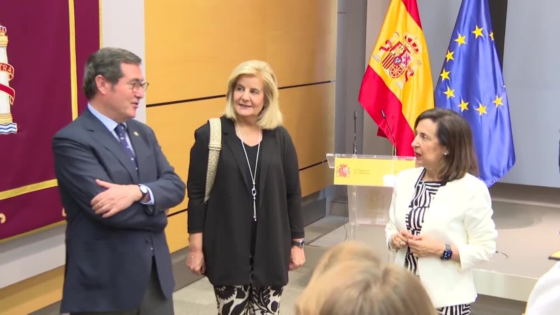 Las acusaciones del 'caso Begoña Gómez' se querellan contra Sánchez