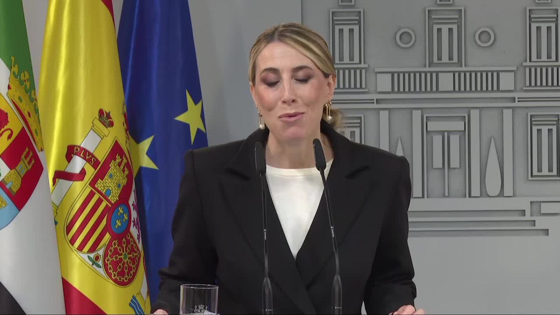La presidenta de Extremadura apoya el plantón de Ayuso a Sánchez