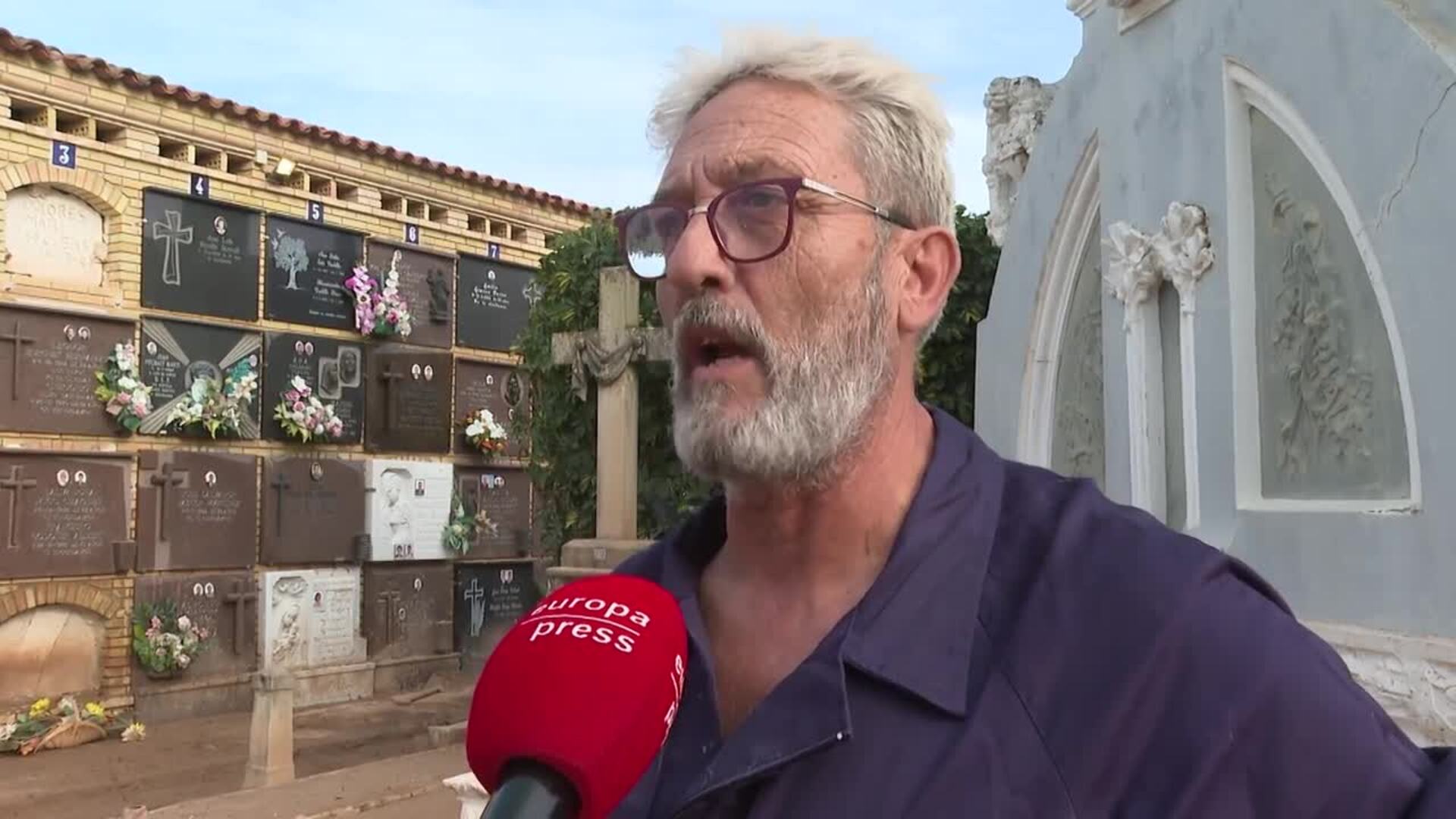 Catarroja efectúa los primeros entierros en el cementerio