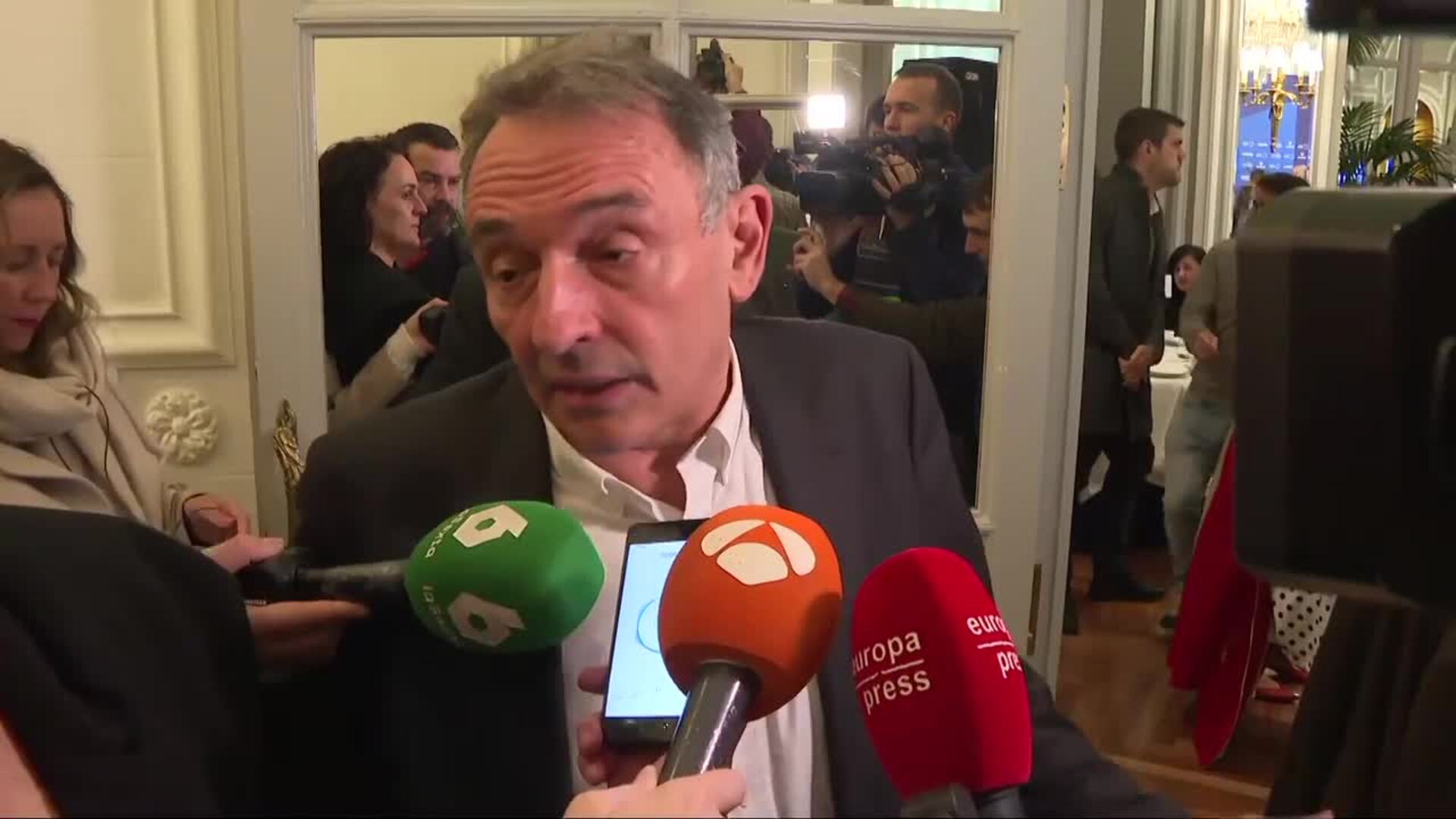 Enrique Santiago exige la dimisión de Mazón: "Tanta incompetencia no es posible"