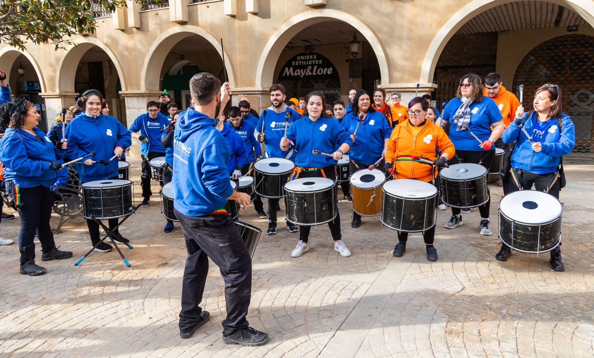 La ilusión de los Reyes Magos llega a la zona cero de la dana