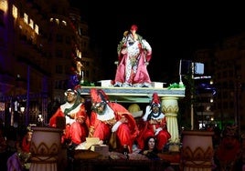 Cabalgata de los Reyes Magos en Valencia 2025