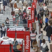 Los 12 días consecutivos con las tiendas y centros comerciales abiertos en Valencia