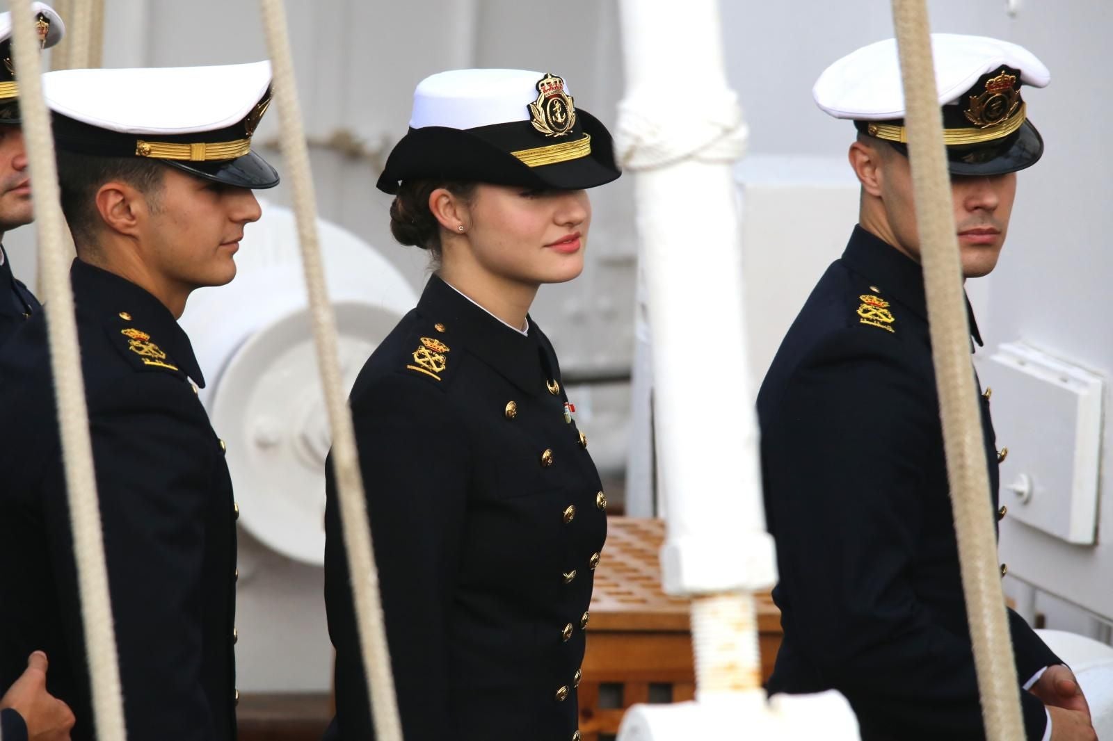 FOTOS | Las primeras imágenes de la princesa Leonor a bordo del buque escuela Juan Sebastián Elcano