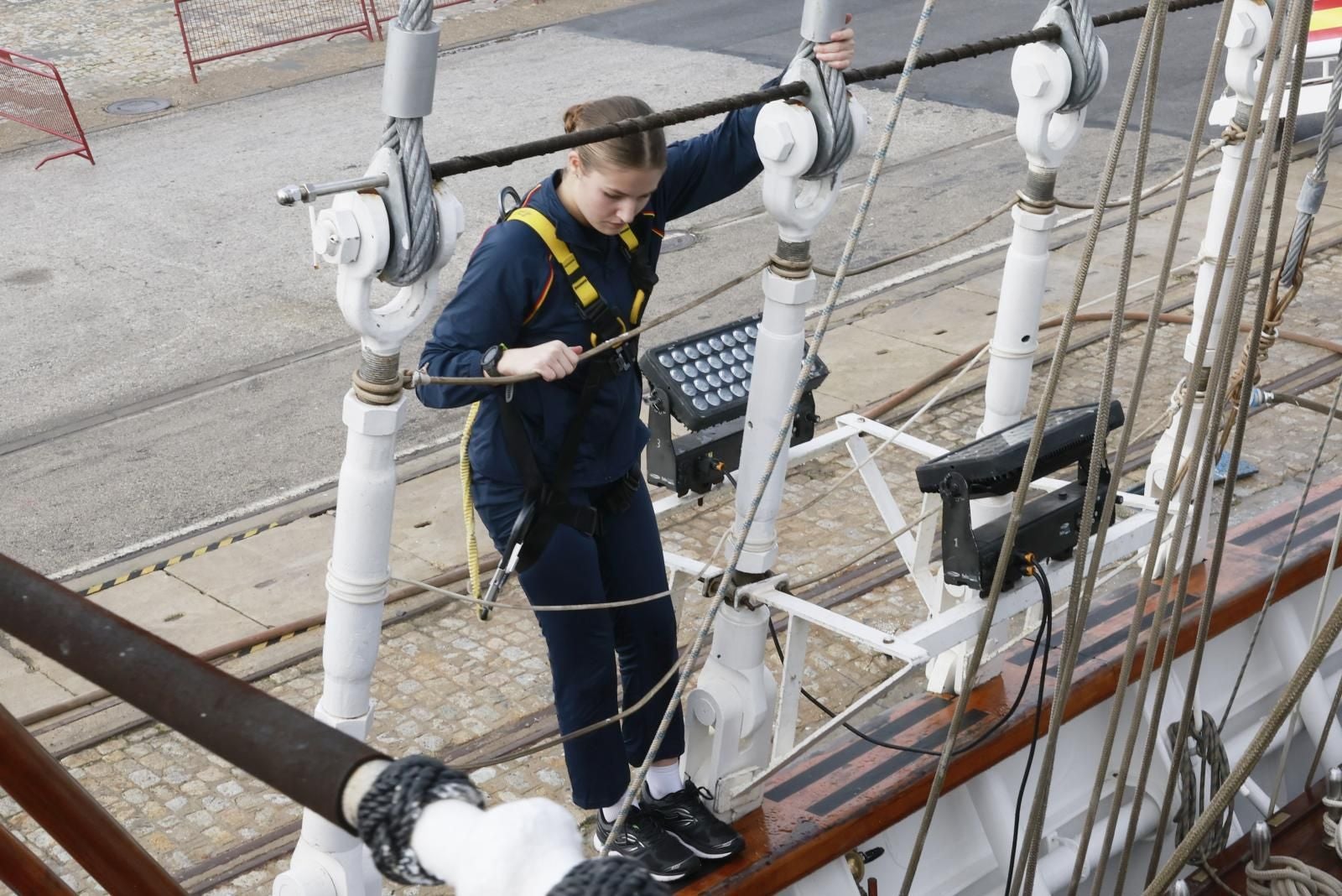 FOTOS | Las primeras imágenes de la princesa Leonor a bordo del buque escuela Juan Sebastián Elcano