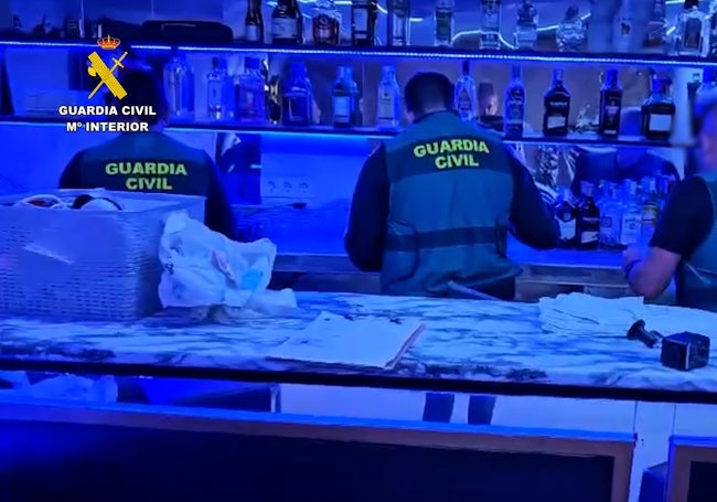 Una de las inspecciones realizadas por la Guardia Civil.