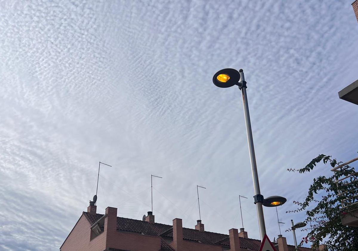 Farola en una calle de Alfafar.