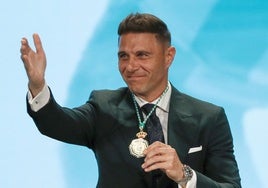 Joaquín Sánchez recibió en 2020 la medalla de Andalucía del Deporte.