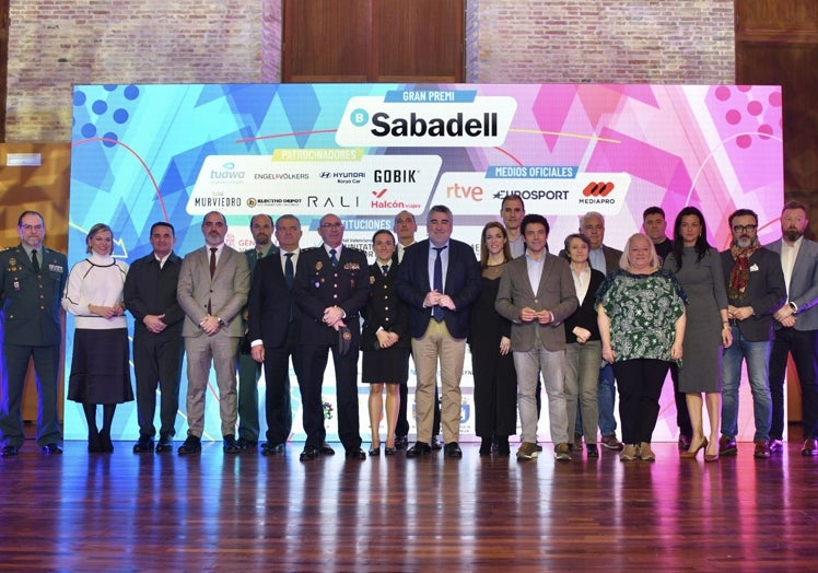 Autorridades, organizadores y patrocinadores que han acudido a la presentación de la Volta.