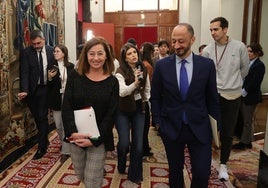 Armengol y Rodríguez de Celis, tras una reunión de la Mesa del Congreso.