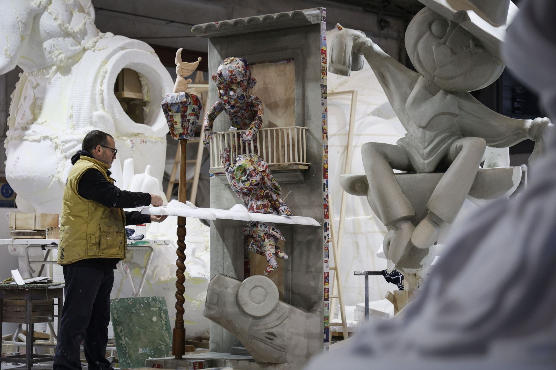 Fotos | Las fallas aceleran tras la dana