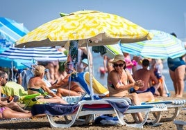 Turismo en las playas de Valencia.