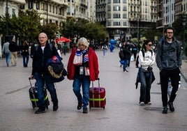 Turistas en el centro de la ciudad.