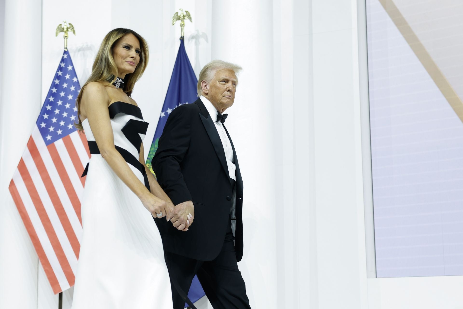 Los impecables looks de Ivanka y Melania Trump en el baile del Comandante en Jefe