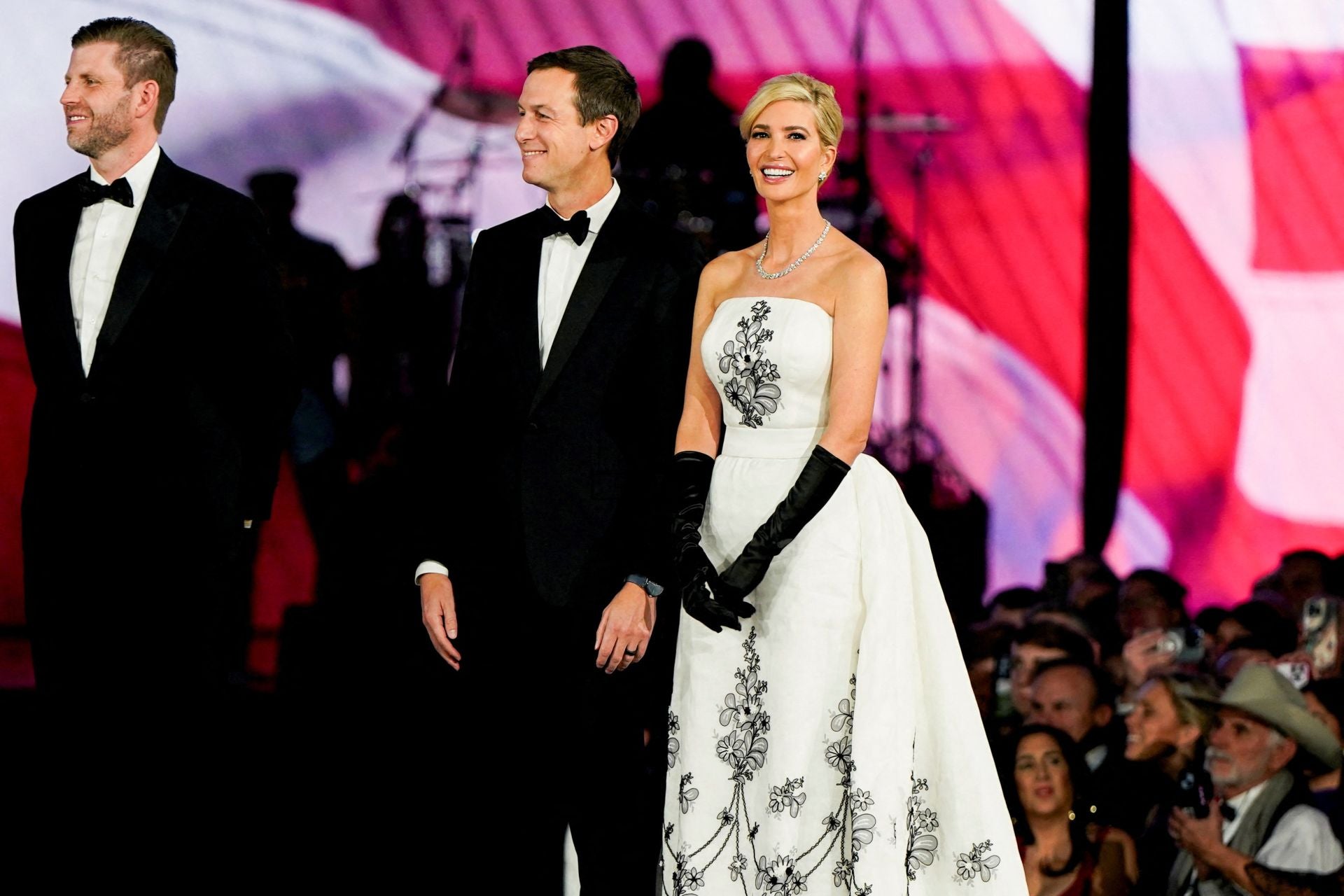 Los impecables looks de Ivanka y Melania Trump en el baile del Comandante en Jefe