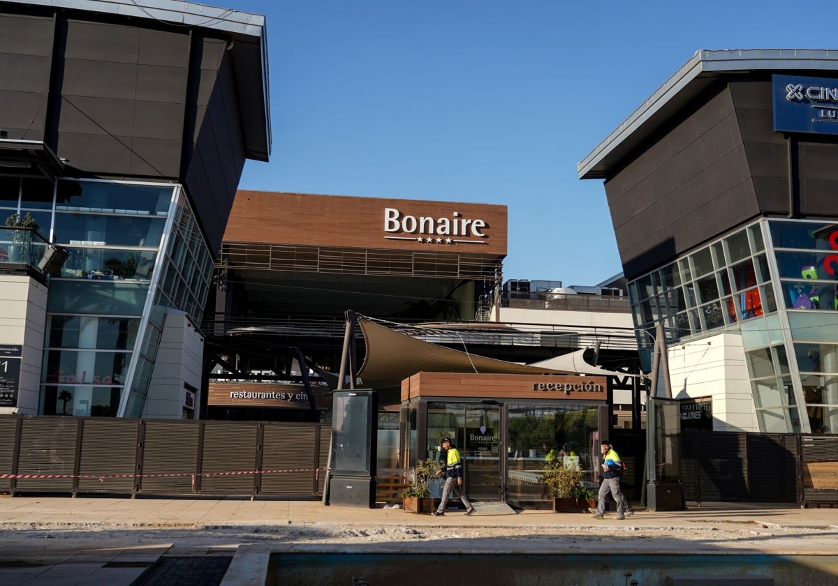 El centro comercial Bonaire de Aldaia, tras la reapertura parcial.