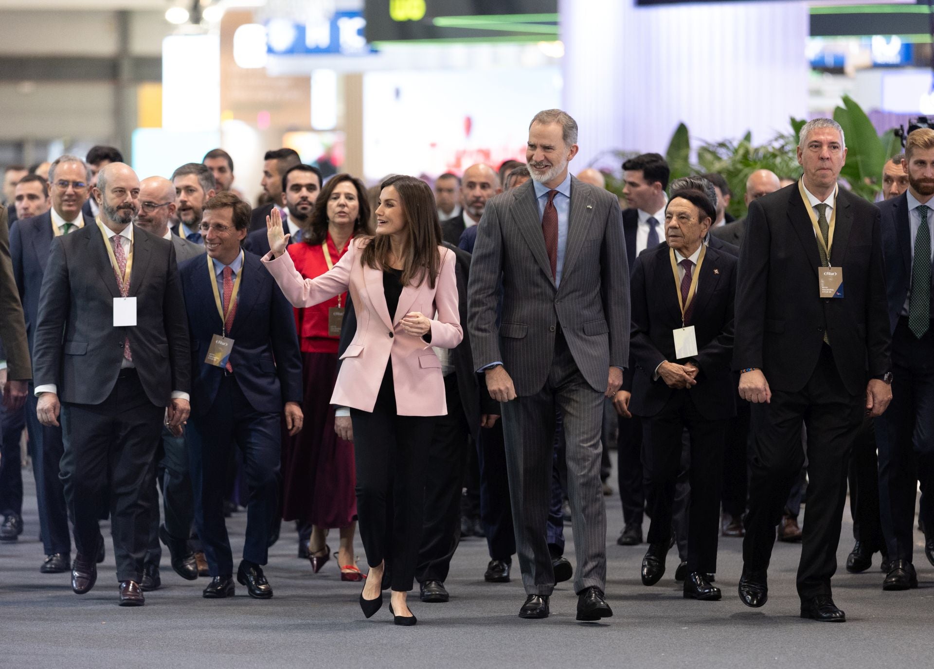 Fotos: los Reyes visitan el stand de la Comunitat Valenciana en Fitur