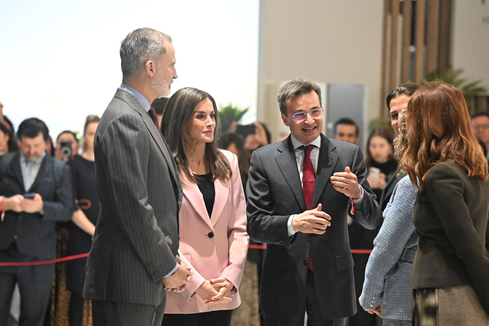 Fotos: los Reyes visitan el stand de la Comunitat Valenciana en Fitur