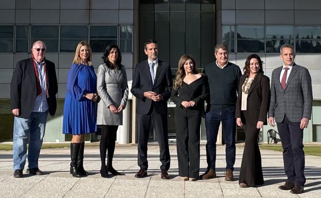 Juan Alfonso Gil, Susana Pérez, Pilar Caro, Vicente Ordaz, Mª José Arambul, Gonzalo Romero, Rosalía Mayor y Julio Utrilla.