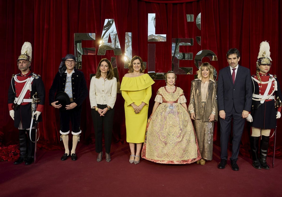 Hortensia Maeso, mantenedora, junto a Lucía García y el edil José Luis Moreno.