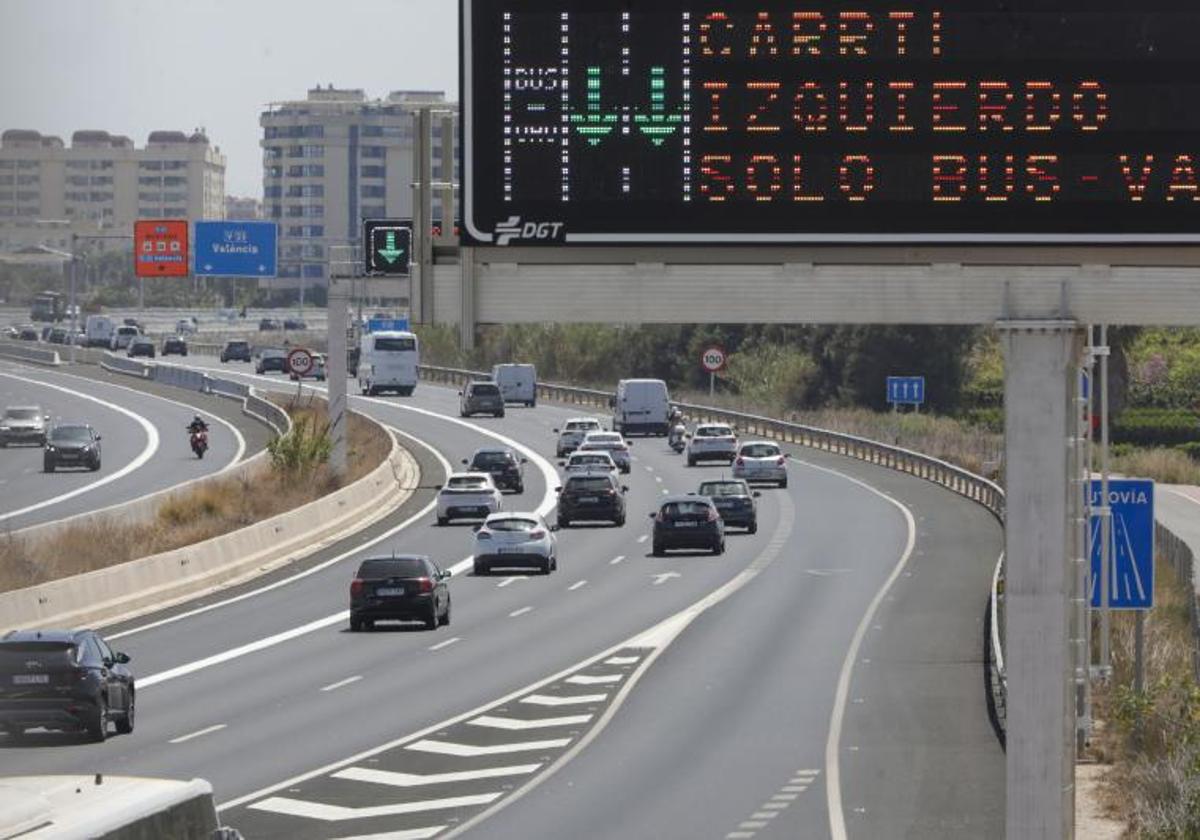 Carril Bus-Vao de la V-21.