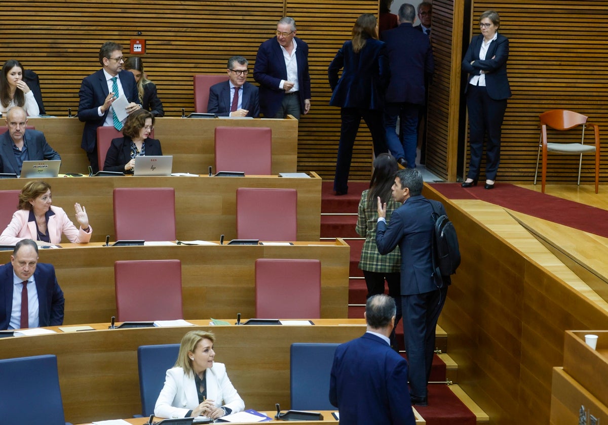 Bancada popular en Les Corts.