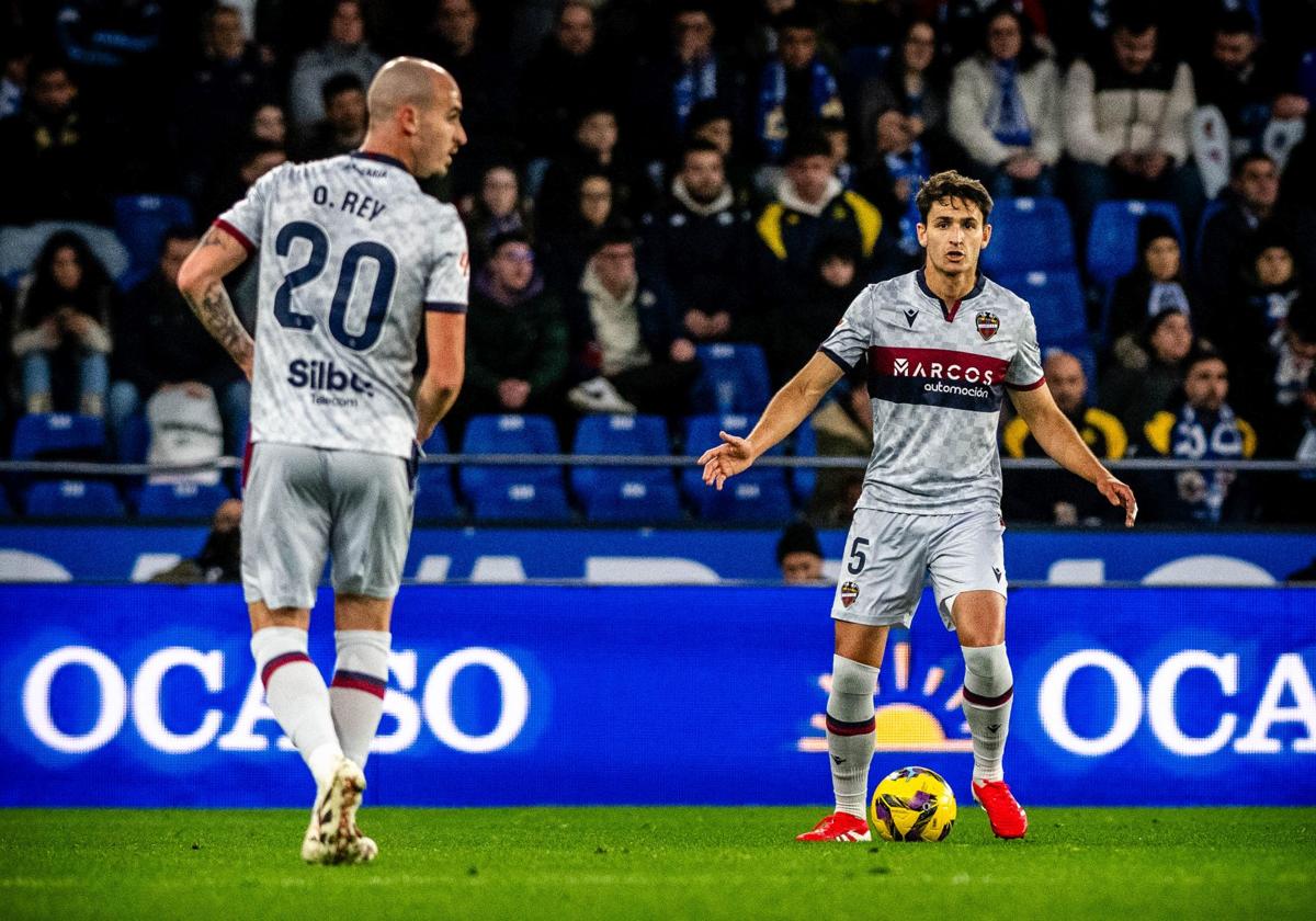 Unai Elgezabal (derecha), junto a Oriol Rey.