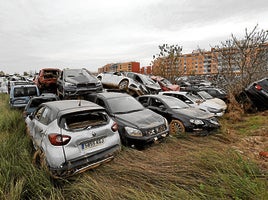 Coches afectados por la dana, en Sedaví.