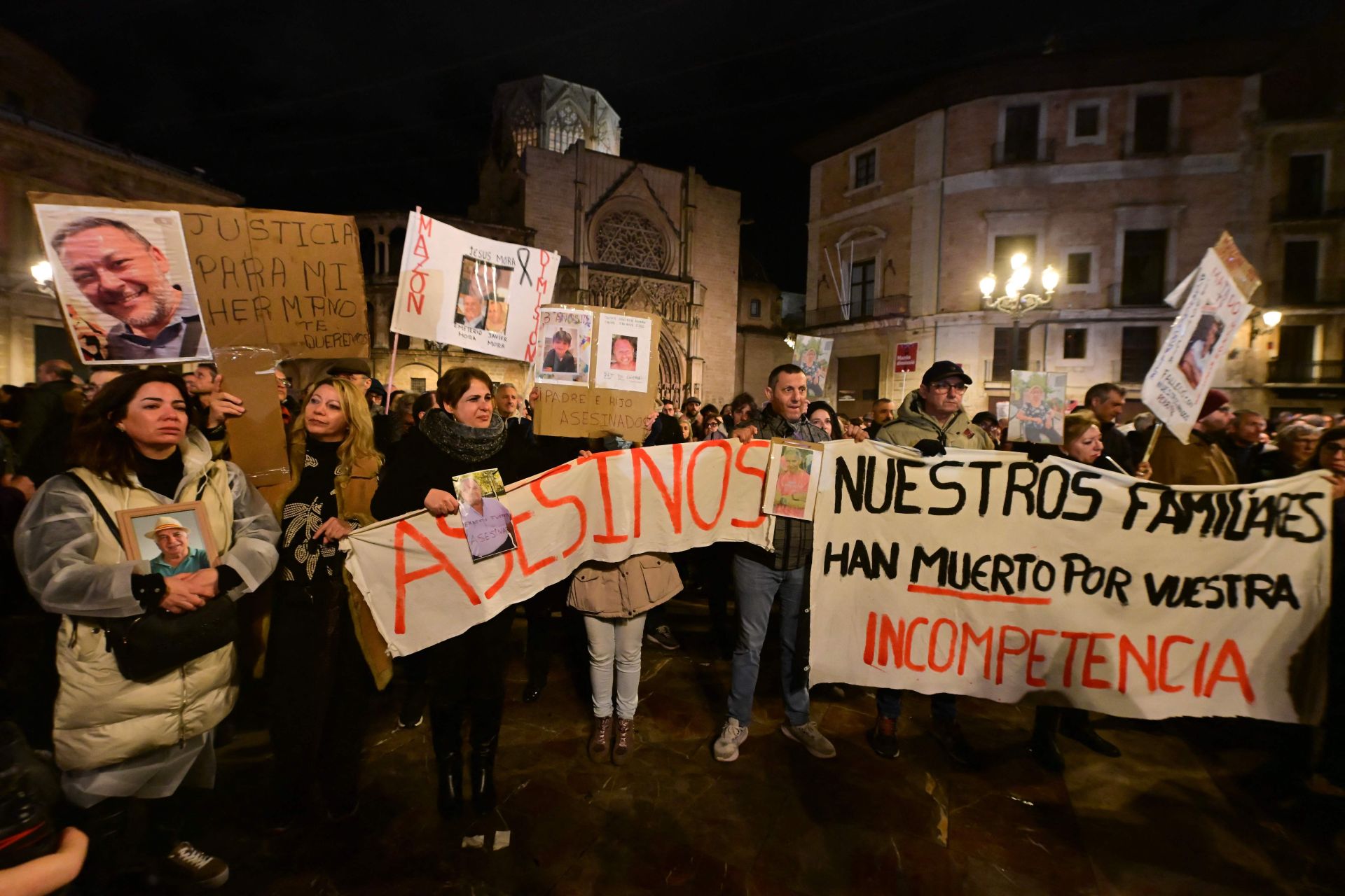 FOTOS | Manifestación en Valencia contra la gestión de la dana y para exigir la dimisión de Mazón
