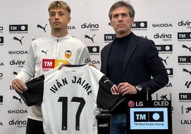 Iván Jaime junto a Miguel Ángel Corona durante la rueda de prensa de este martes.