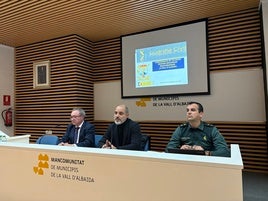 Momento de la reunión en la sede de la Mancomunitat de la Vall d'Albaida.