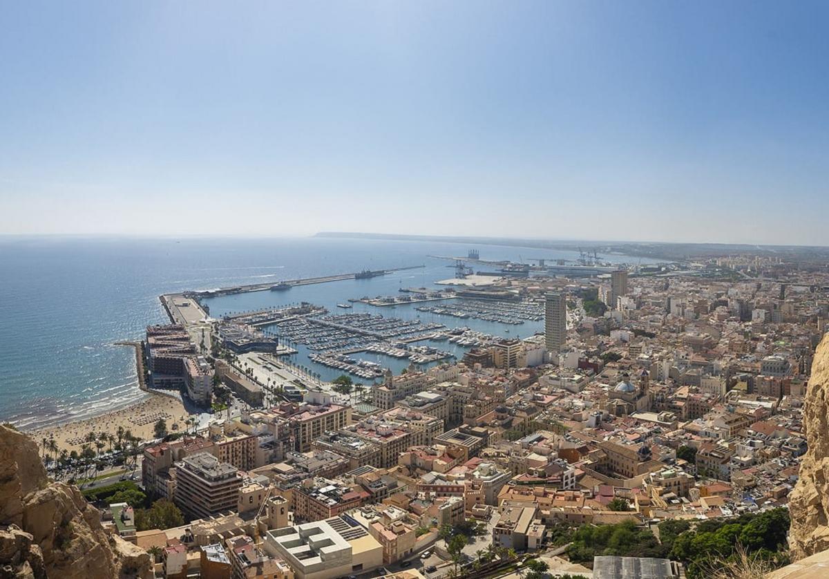 Panorámica de la ciudad de Alicante.