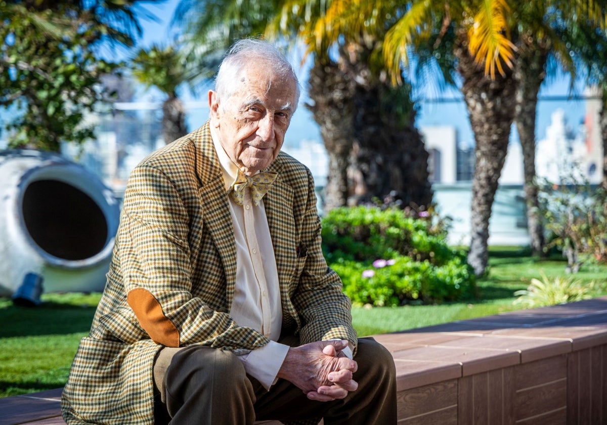 Inocencio Arias en la terraza de 'El Corte Inglés'.