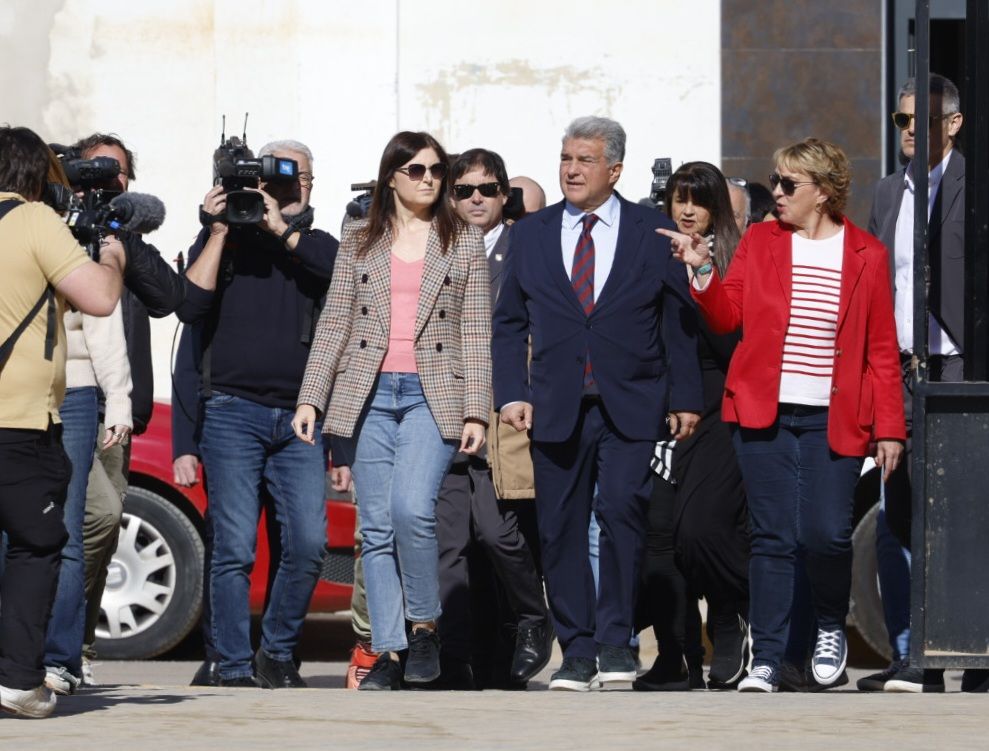 Fotos: Joan Laporta visita la zona cero de la dana en Valencia