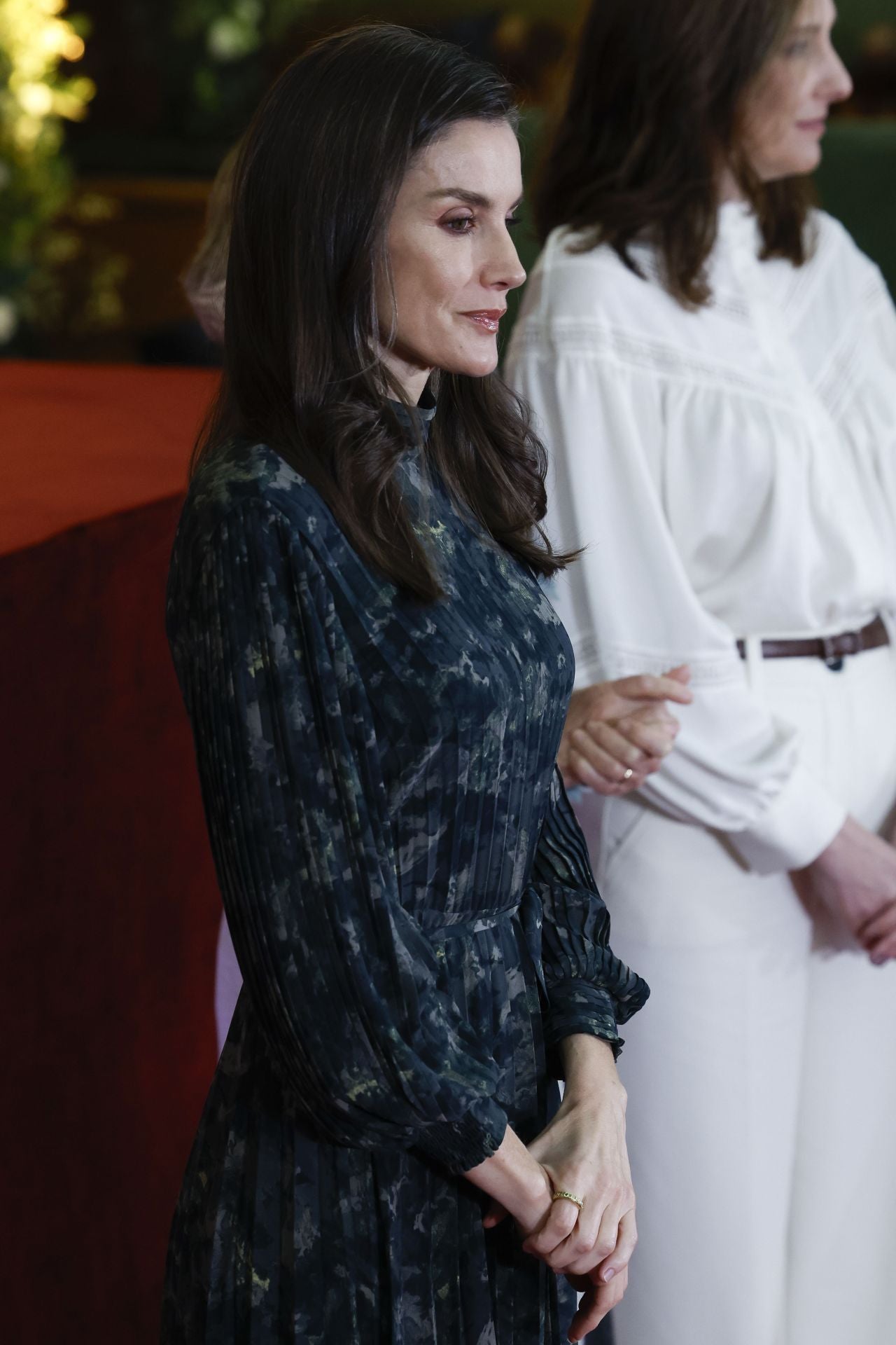 El look bohemio de la reina Letizia en Madrid