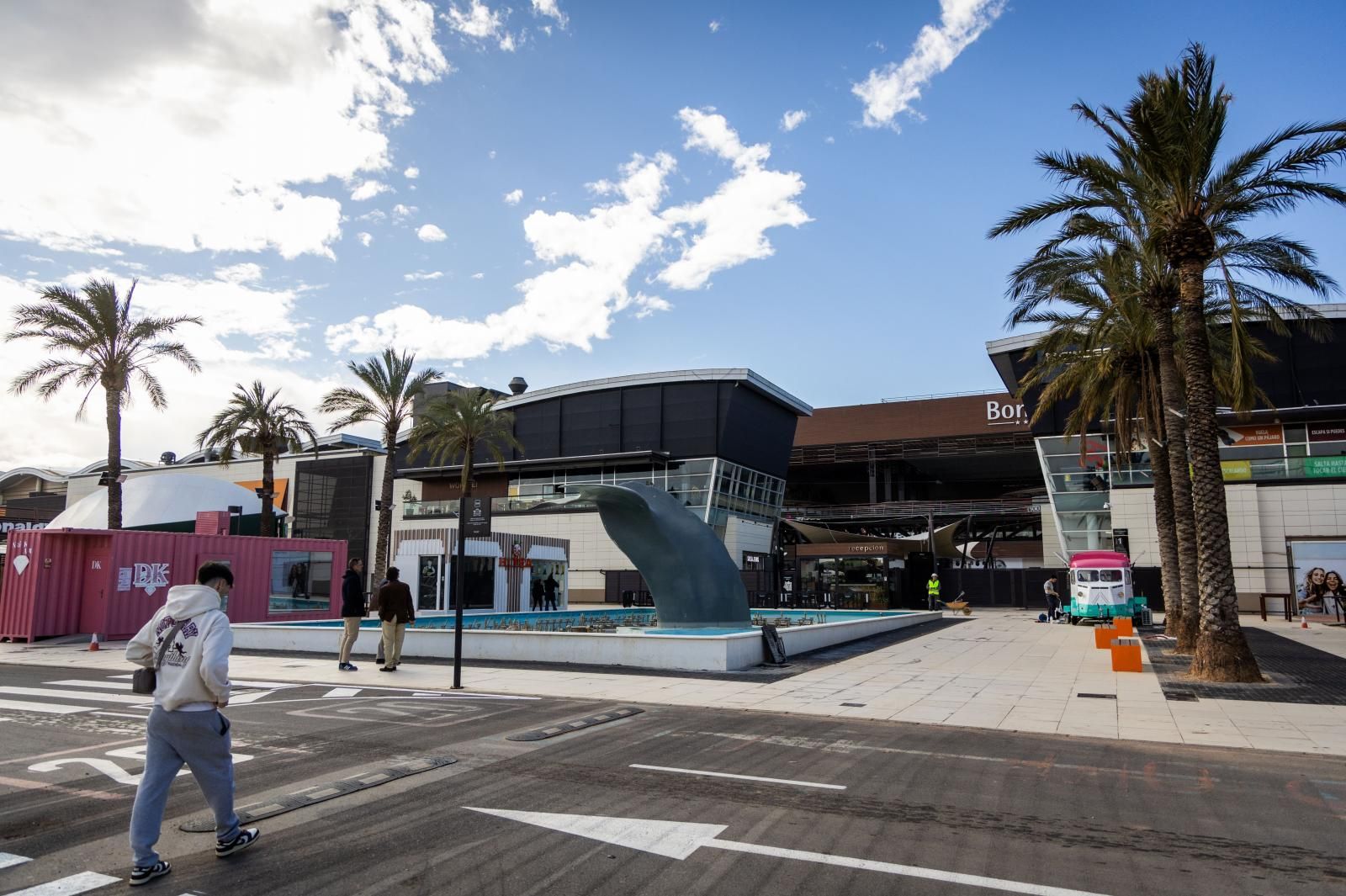 FOTOS | El centro comercial Bonaire reabre tras la dana