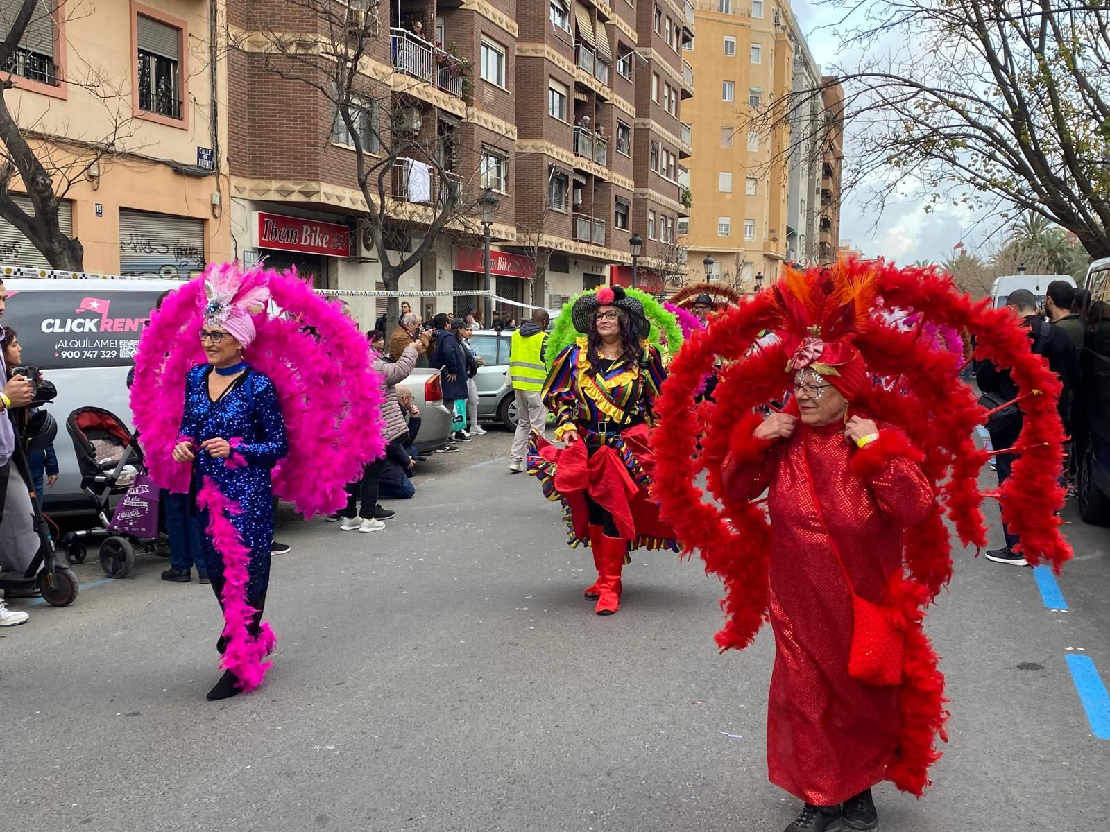 El carnaval revoluciona las calles de Ruzafa