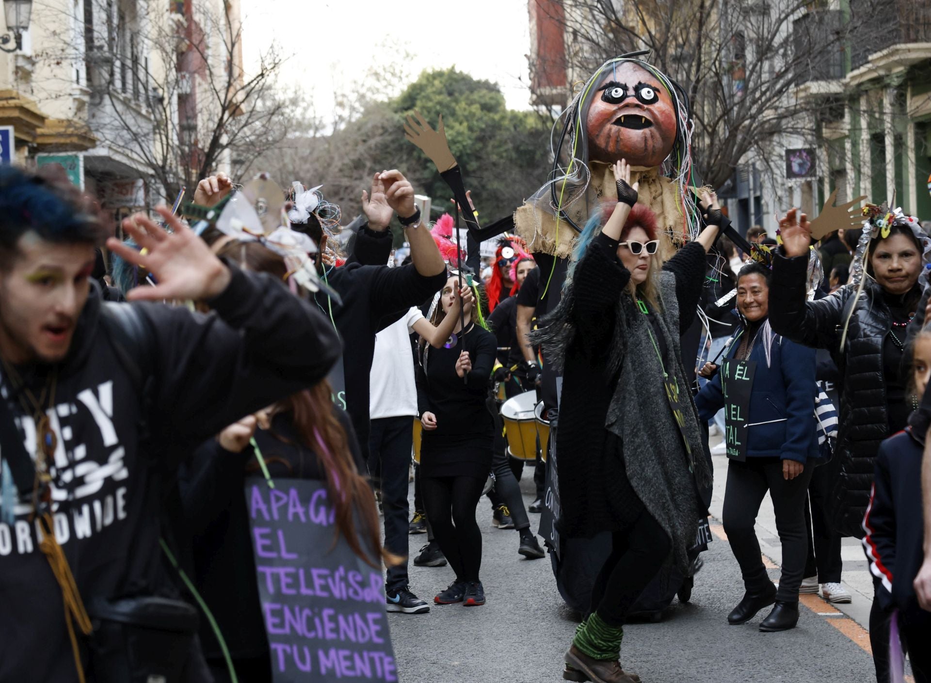 El carnaval revoluciona las calles de Ruzafa